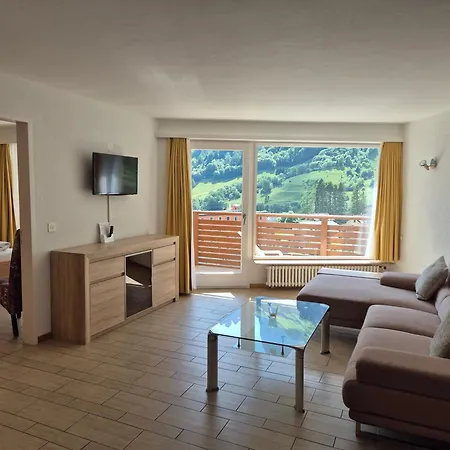 Dala & Hotel 3*