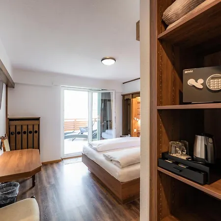 Dala & Hotel 3*