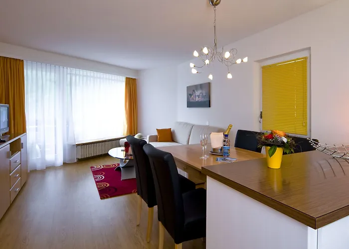 Dala & 酒店 洛伊克巴德