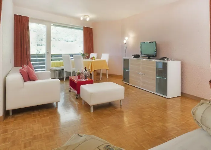 Dala & 3* 洛伊克巴德