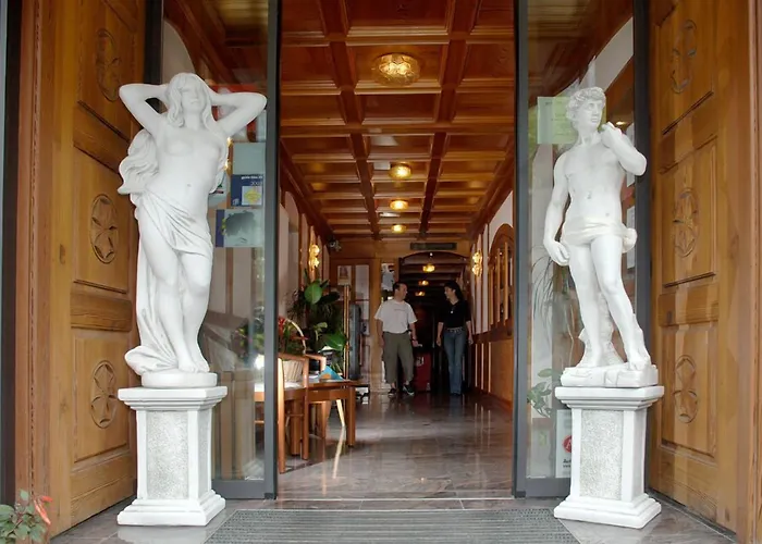 Dala & 洛伊克巴德