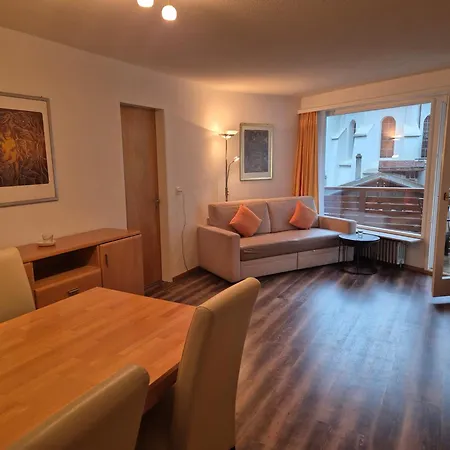 Dala & לויקרבאד