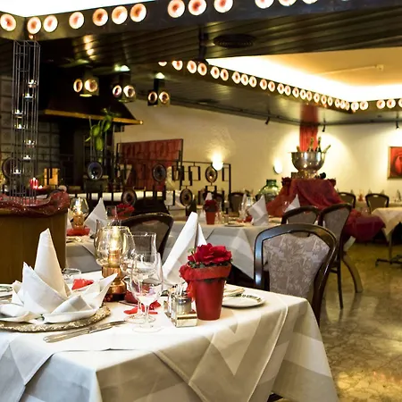 Hotel Dala & 3*